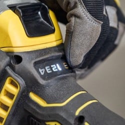 Akumulatorowa szlifierka trzpieniowa prosta DeWALT DCG420N-XJ 18V XR BODY
