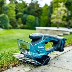 Nożyce do trawy żywopłotu 2x2Ah Makita UM600DWAEX