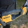 Akumulatorowe nożyce do żywopłotu DeWALT DCMHT567P1-QW 18V XR 1x5Ah 60cm
