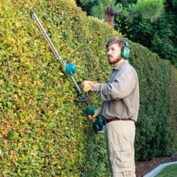 Akumulatorowe nożyce do żywopłotu Makita DUN600LRGE LXT 18V BL 2x6Ah wysięgnik