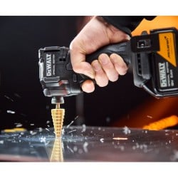 Zestaw elektronarzędzi COMBO DeWALT DCK2222MP2T-QW 18V XR BL 2x5Ah walizka
