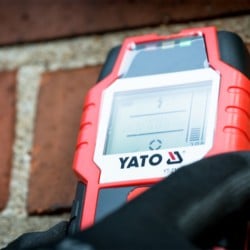 Wykrywacz profili i przewodów YATO YT-73131 LCD LED 9V 145x67x25mm etui