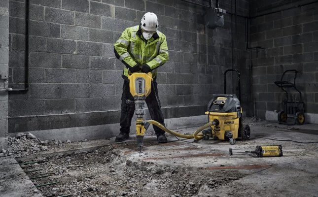 Młot wyburzeniowy DeWALT 11kg D25911K-QS