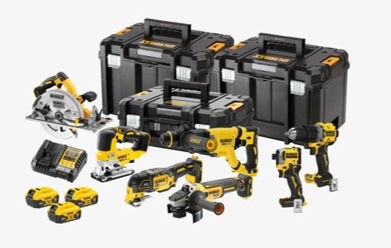 Co oznaczają oznaczenia modeli elektronarzędzi Dewalt i Makita