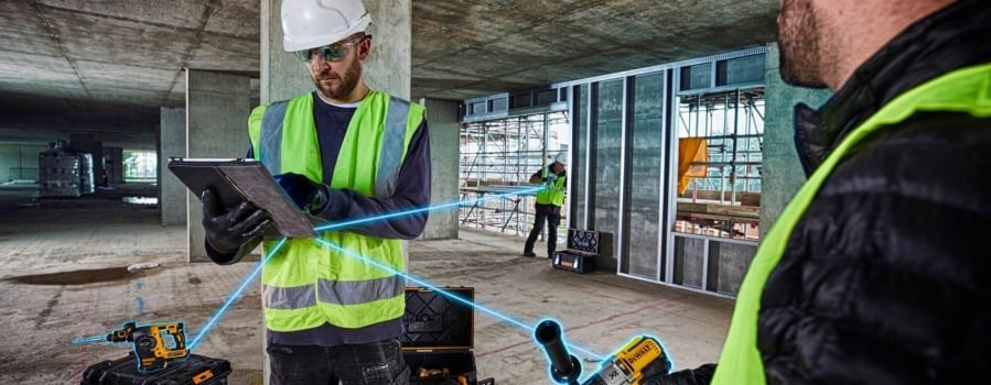 Tool Connect od marki DeWalt: Technologia, Przykłady Zastosowań i Case Studies